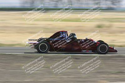 media/Jun-01-2024-CalClub SCCA (Sat) [[0aa0dc4a91]]/Group 4/Race/